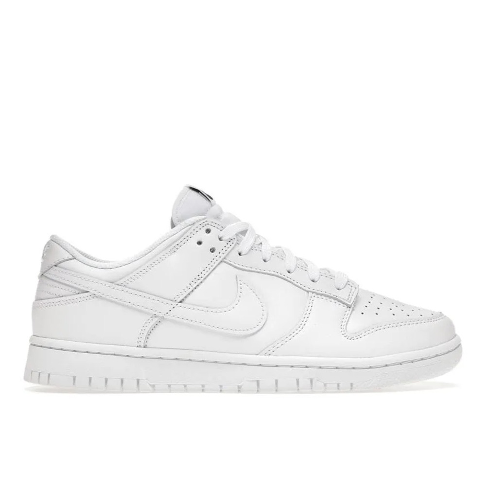Nike Women’s White Sneakers